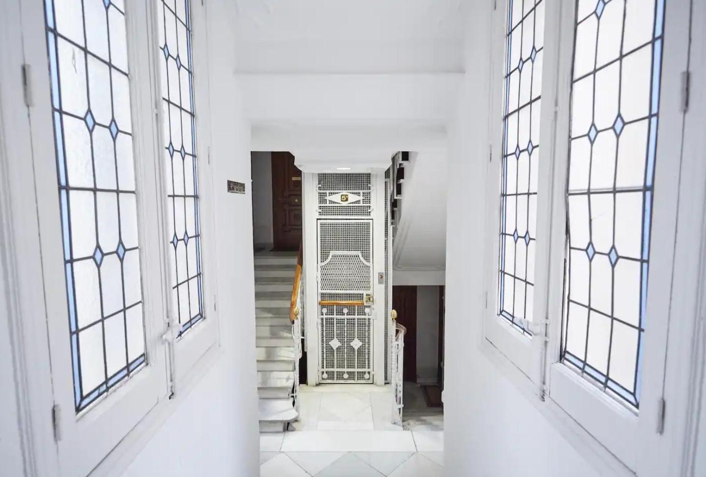 Estudio Con Vistas Alcalaretiro Madrid Luaran gambar